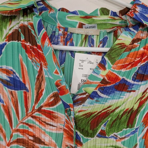 BNWT Sunny Leigh Trp Daydrm Floral Pleated Blouse Mint Green Blue Orange Size 2X - Picture 2 of 7
